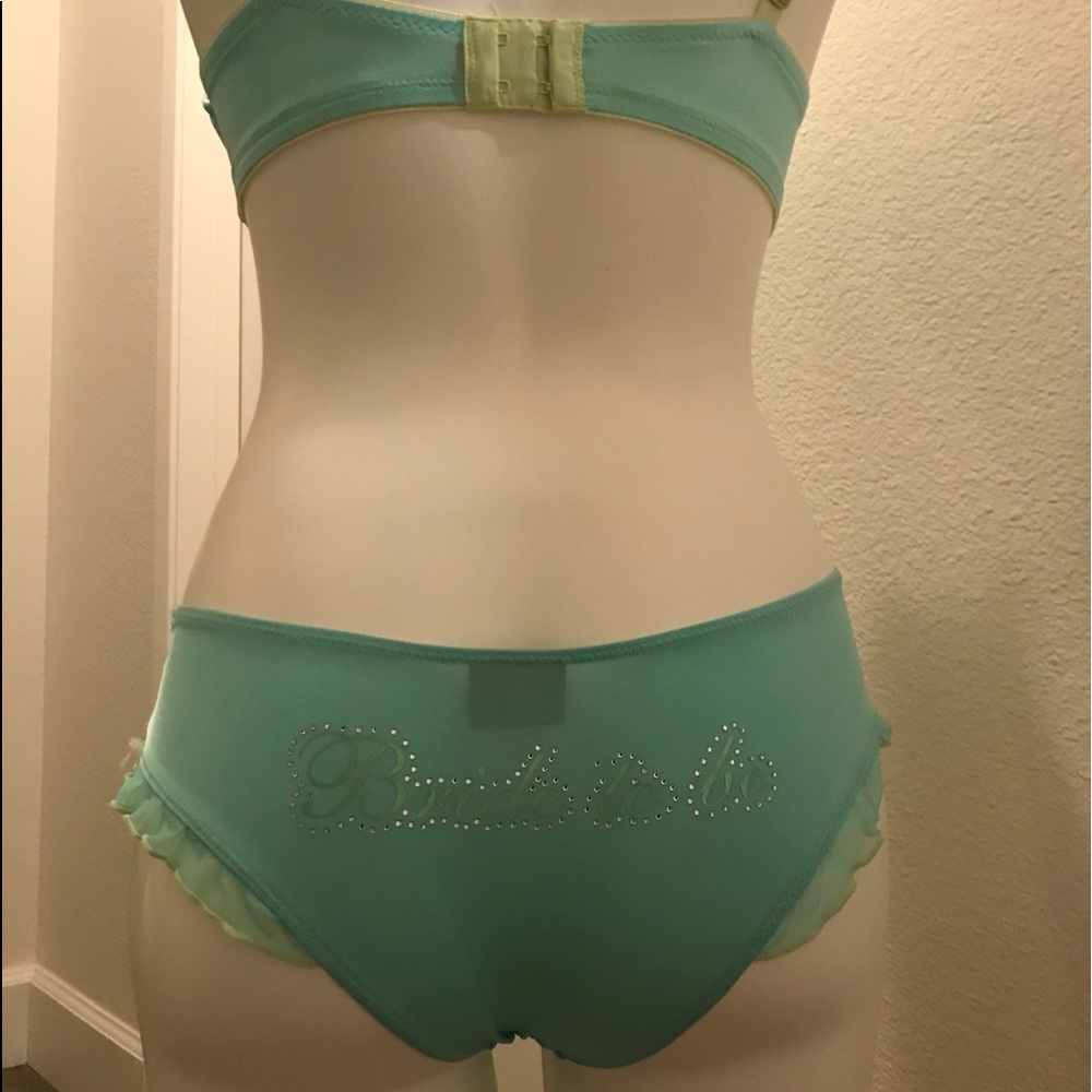 “Bride to Be” Bra Set Lock & Keys - Picture 13 of 14